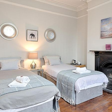Willows-Cardiff Guest House Екстериор снимка