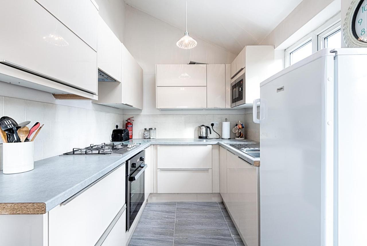 Willows-Cardiff Guest House Екстериор снимка
