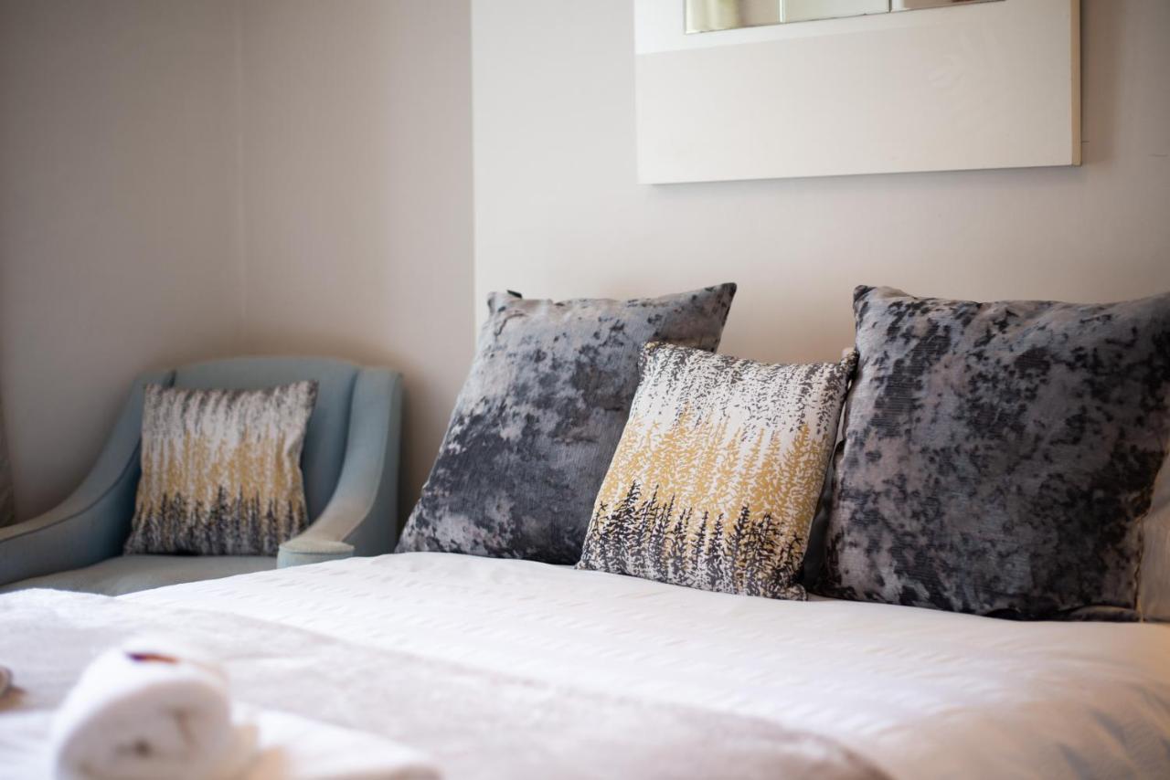 Willows-Cardiff Guest House Екстериор снимка